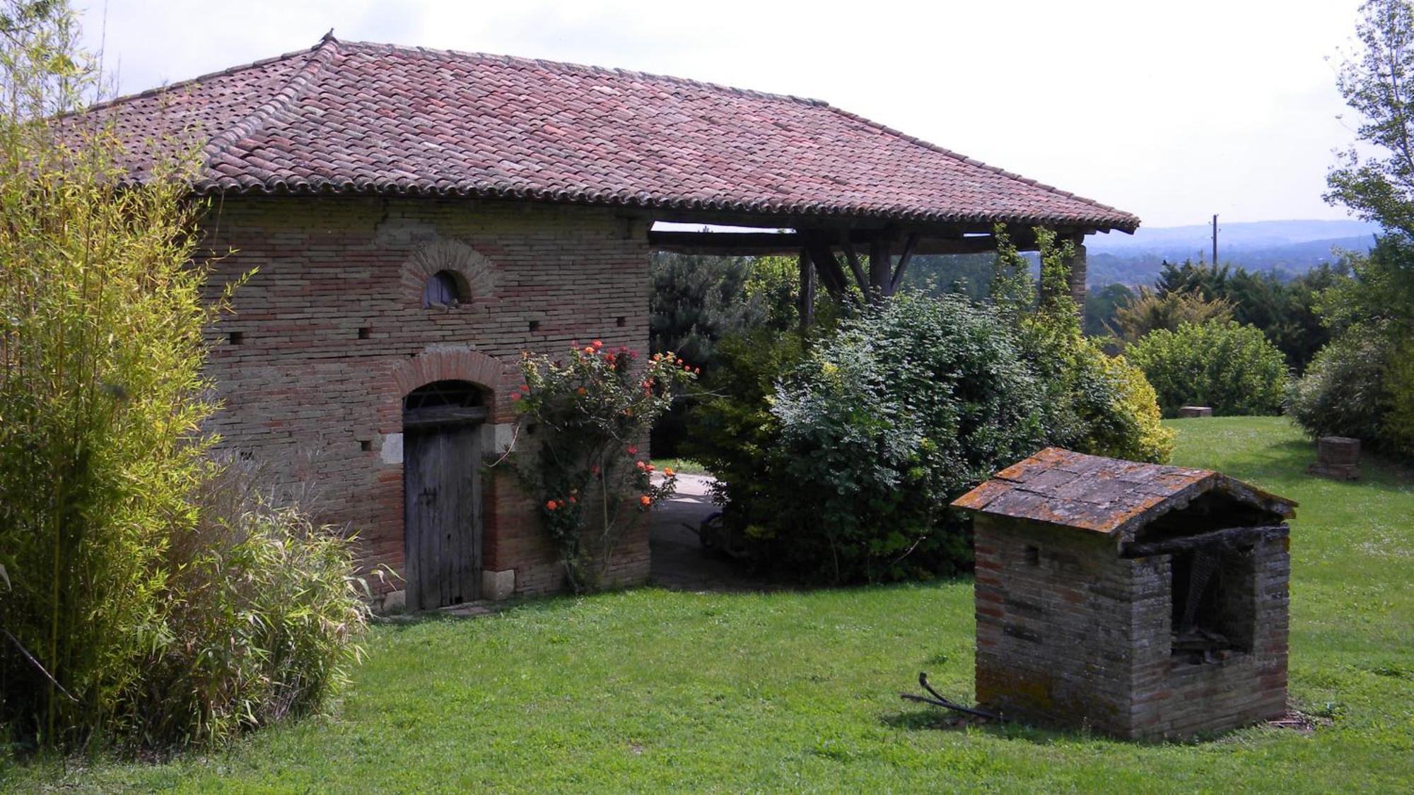 Chambres D'Hotes Le Loubet LʼIsle-Jourdain Exteriér fotografie